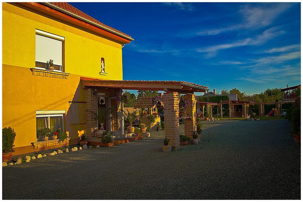 La Villa Pergola Szentgotthárd Εξωτερικό φωτογραφία